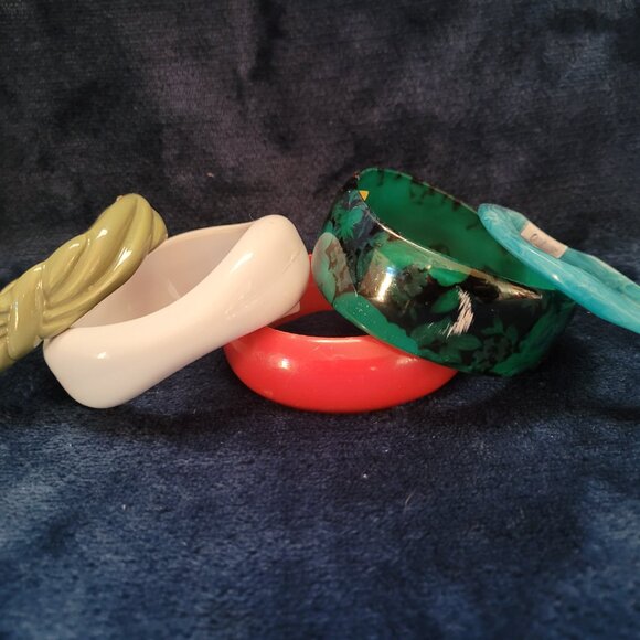 5 Bangles - Picture 2 of 2